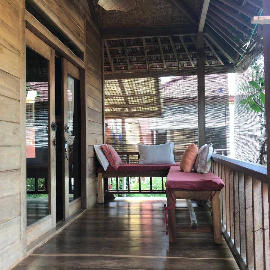 Harry'S Ocean House Pacitan Apartman Kültér fotó