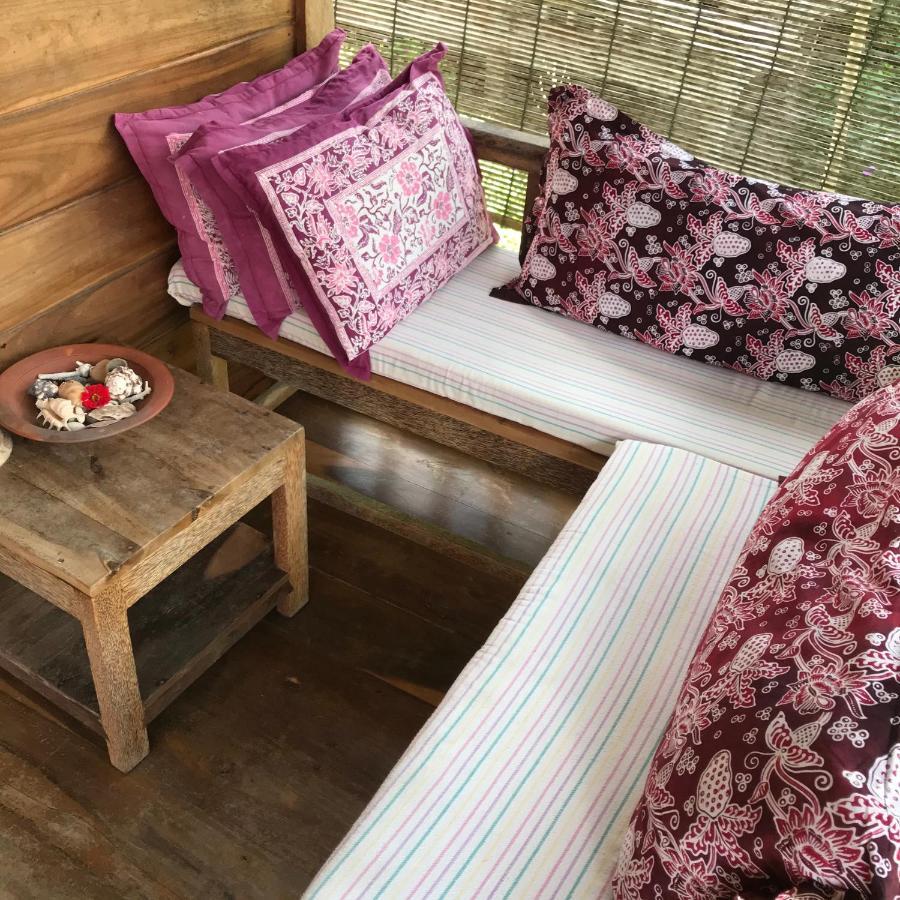 Harry'S Ocean House Pacitan Apartman Kültér fotó