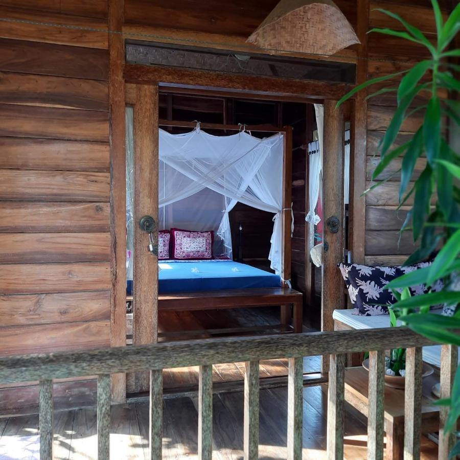 Harry'S Ocean House Pacitan Apartman Kültér fotó