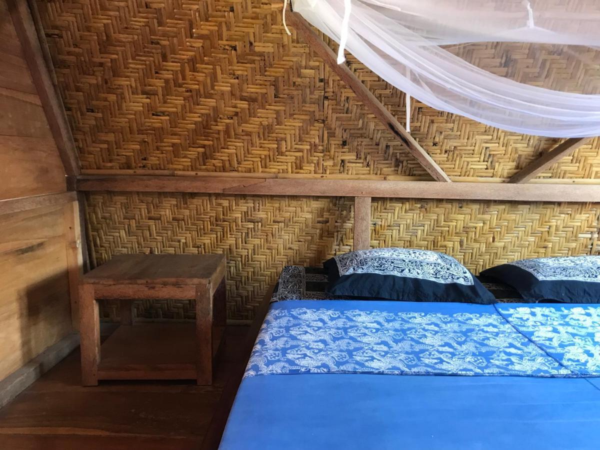 Harry'S Ocean House Pacitan Apartman Kültér fotó