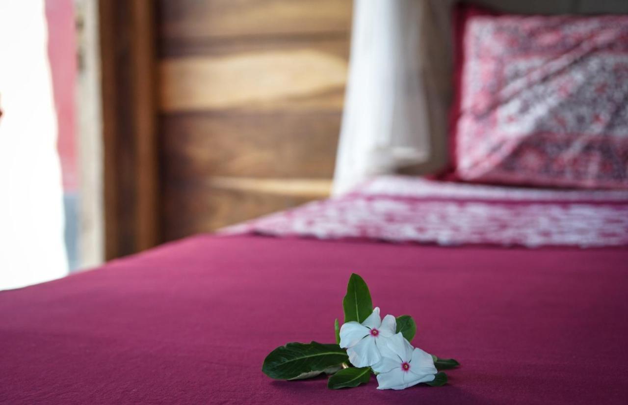 Harry'S Ocean House Pacitan Apartman Kültér fotó