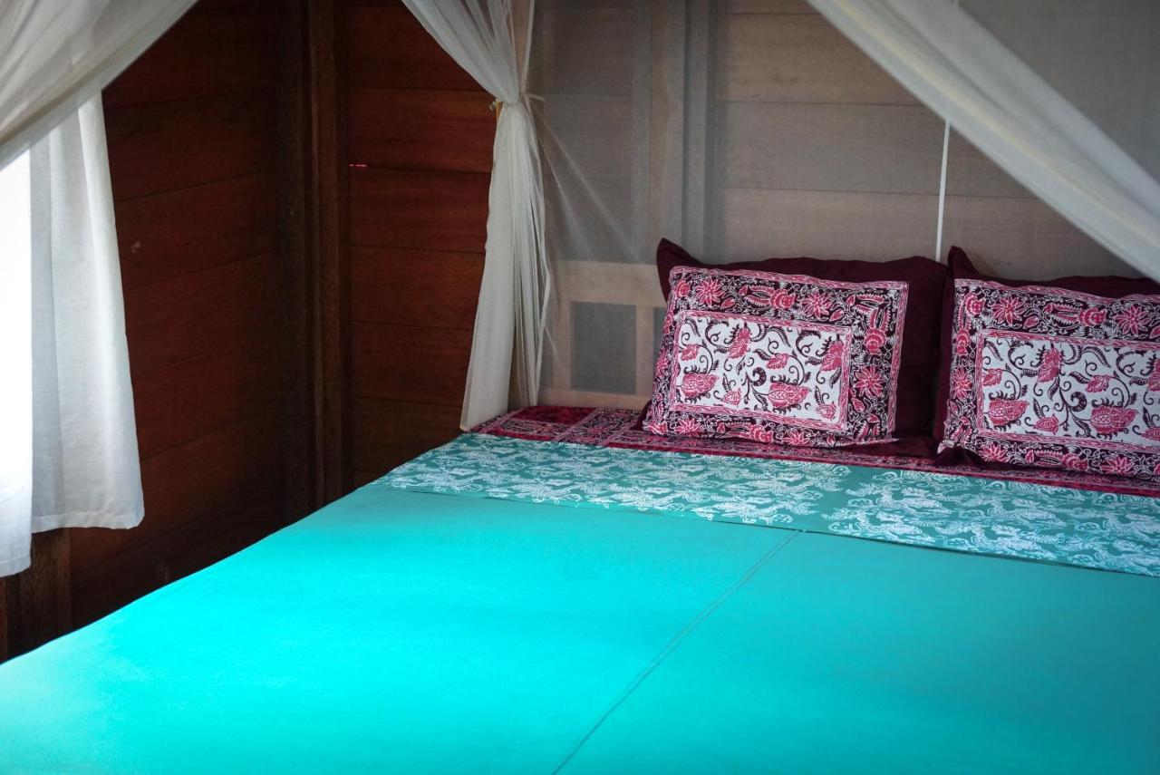 Harry'S Ocean House Pacitan Apartman Kültér fotó