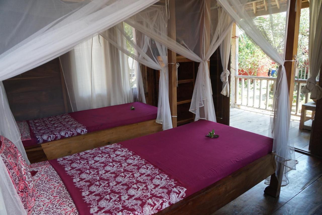 Harry'S Ocean House Pacitan Apartman Kültér fotó