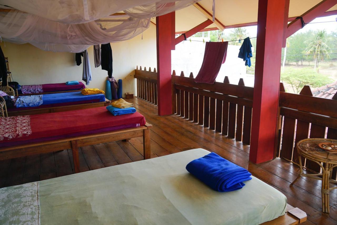 Harry'S Ocean House Pacitan Apartman Kültér fotó